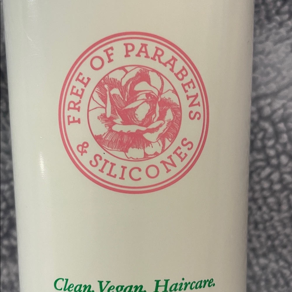 Rosemary Oil Strengthening Hair + Scalp Cleanser - Green and White - Picture 3 of 13